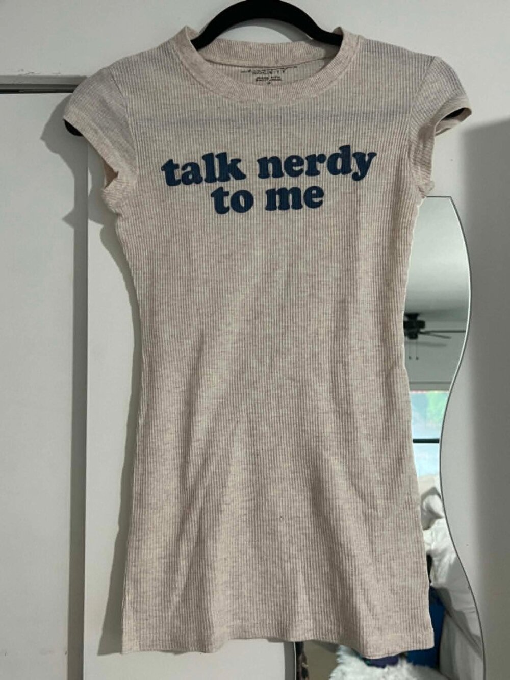 Vintage Y2K graphic tee, size medium